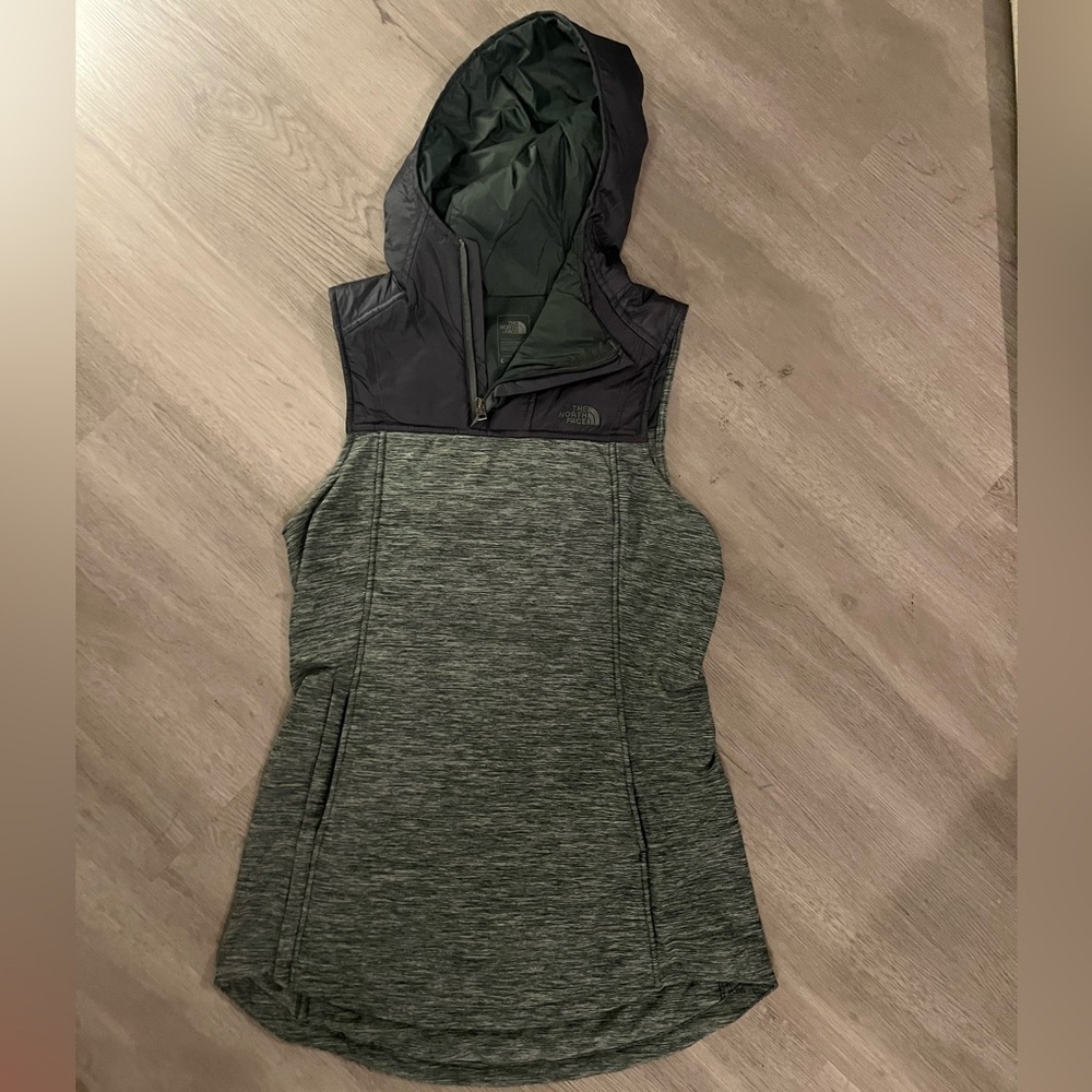 The North Face Women's Green & Black Hooded Vest